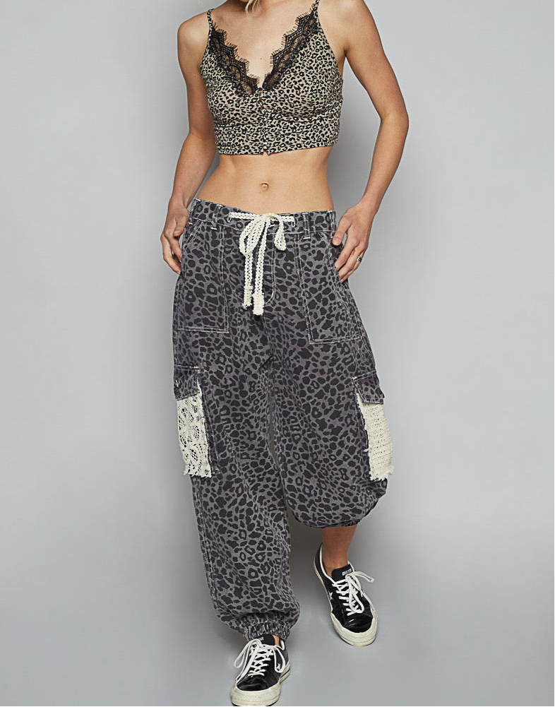 CHARCOAL PRINT PATCH PANTS