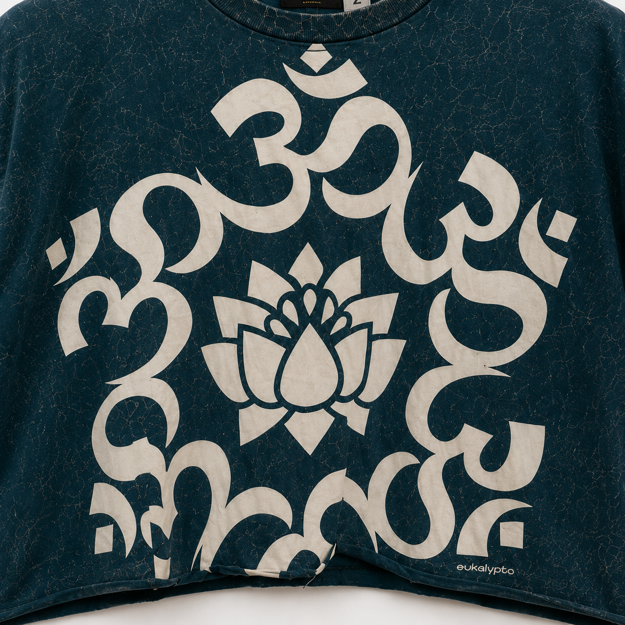 Lotus Vintage Crop Tee